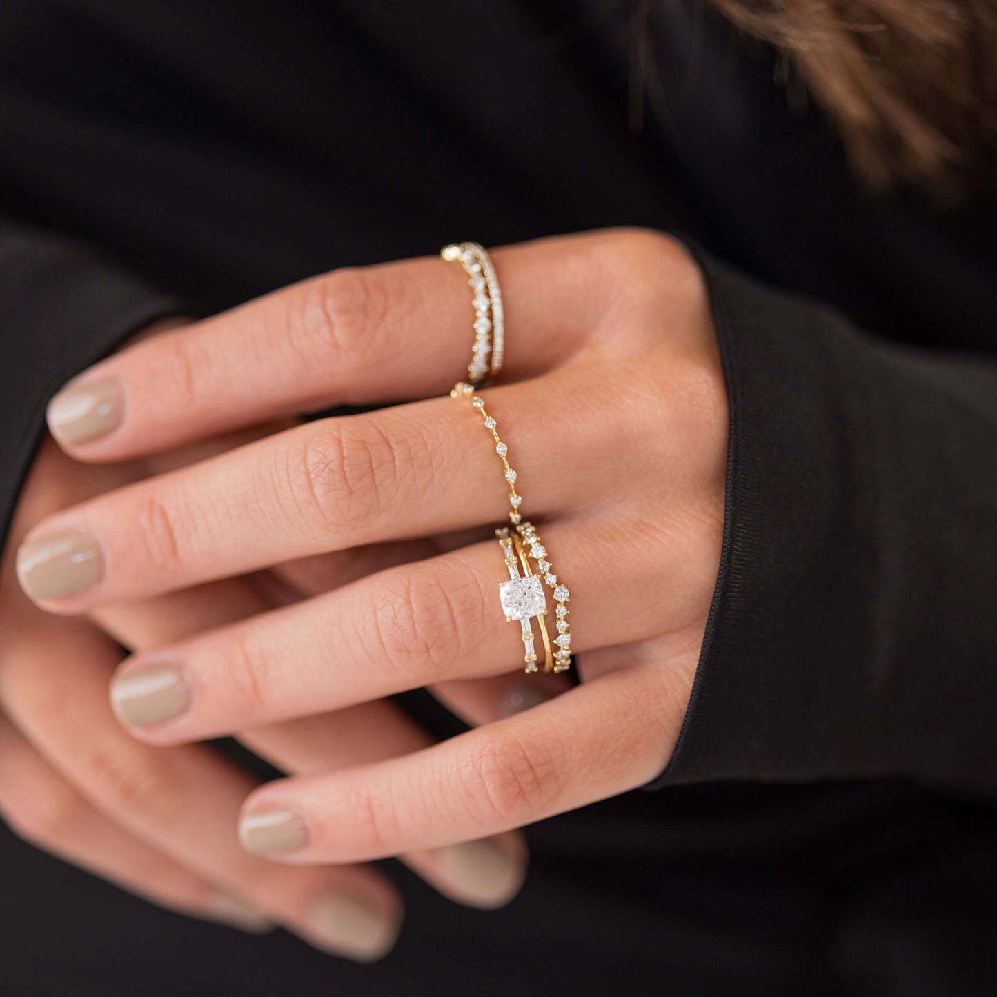 1.00 Ct E Renk VS1 Berraklık Sarı Altın Cushion Pırlanta Yüzük
