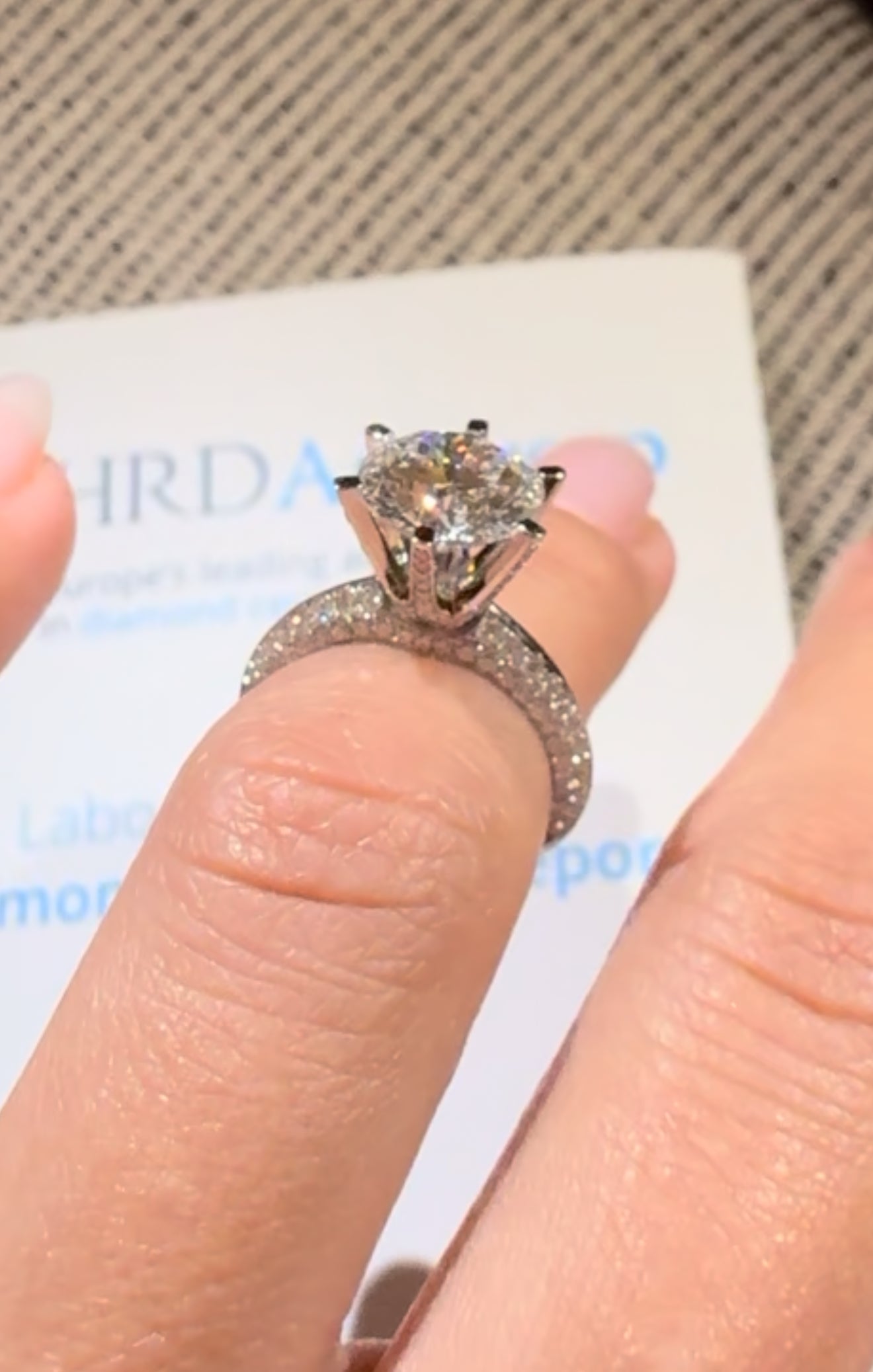 160 Tiffany Limited 2.0 ct