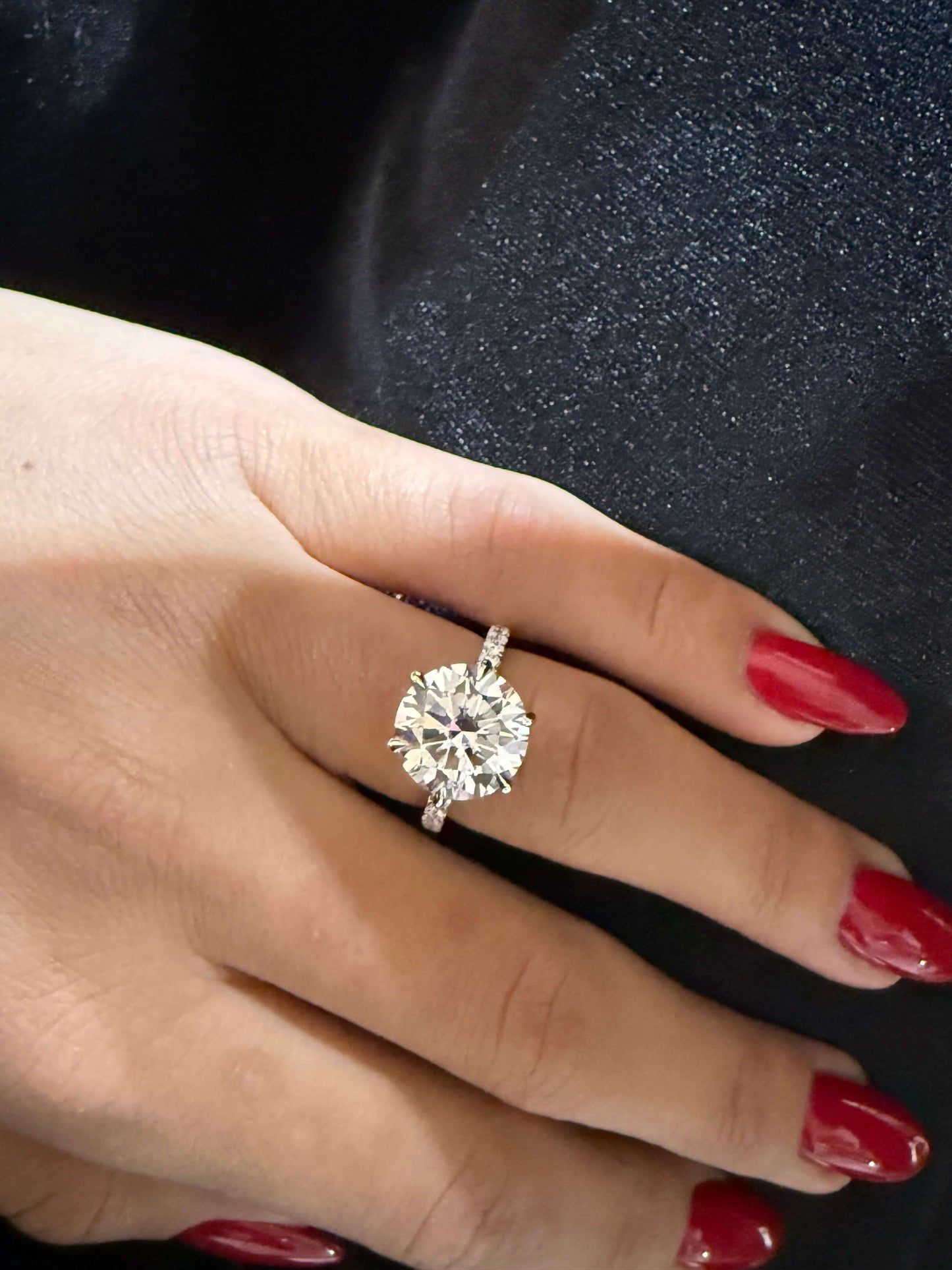 5.50 Ct E Renk Paris Model İnce Kol Pırlanta Yüzük