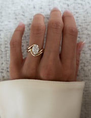 OVAL FLOWA media 6