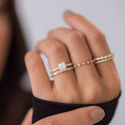 1.00 Ct E Renk VS1 Berraklık Sarı Altın Cushion Pırlanta Yüzük media 3