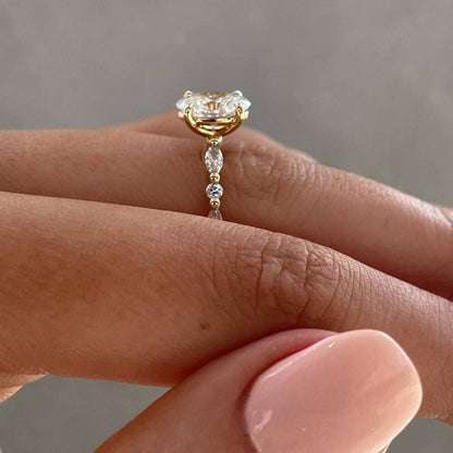 CLN 584 Oval 2.0 ct