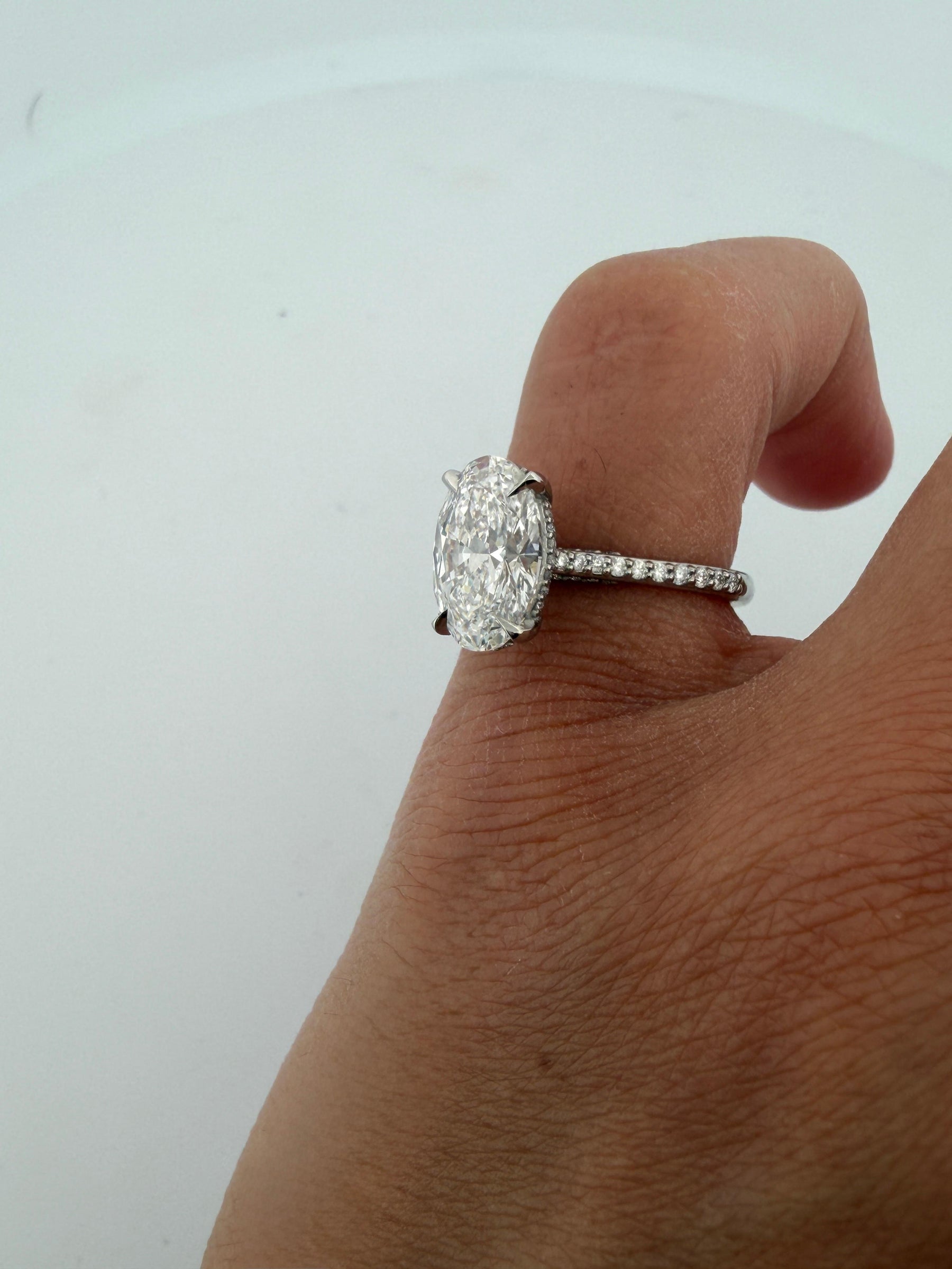 Clemence Oval 2.0 ct Lab Pırlanta