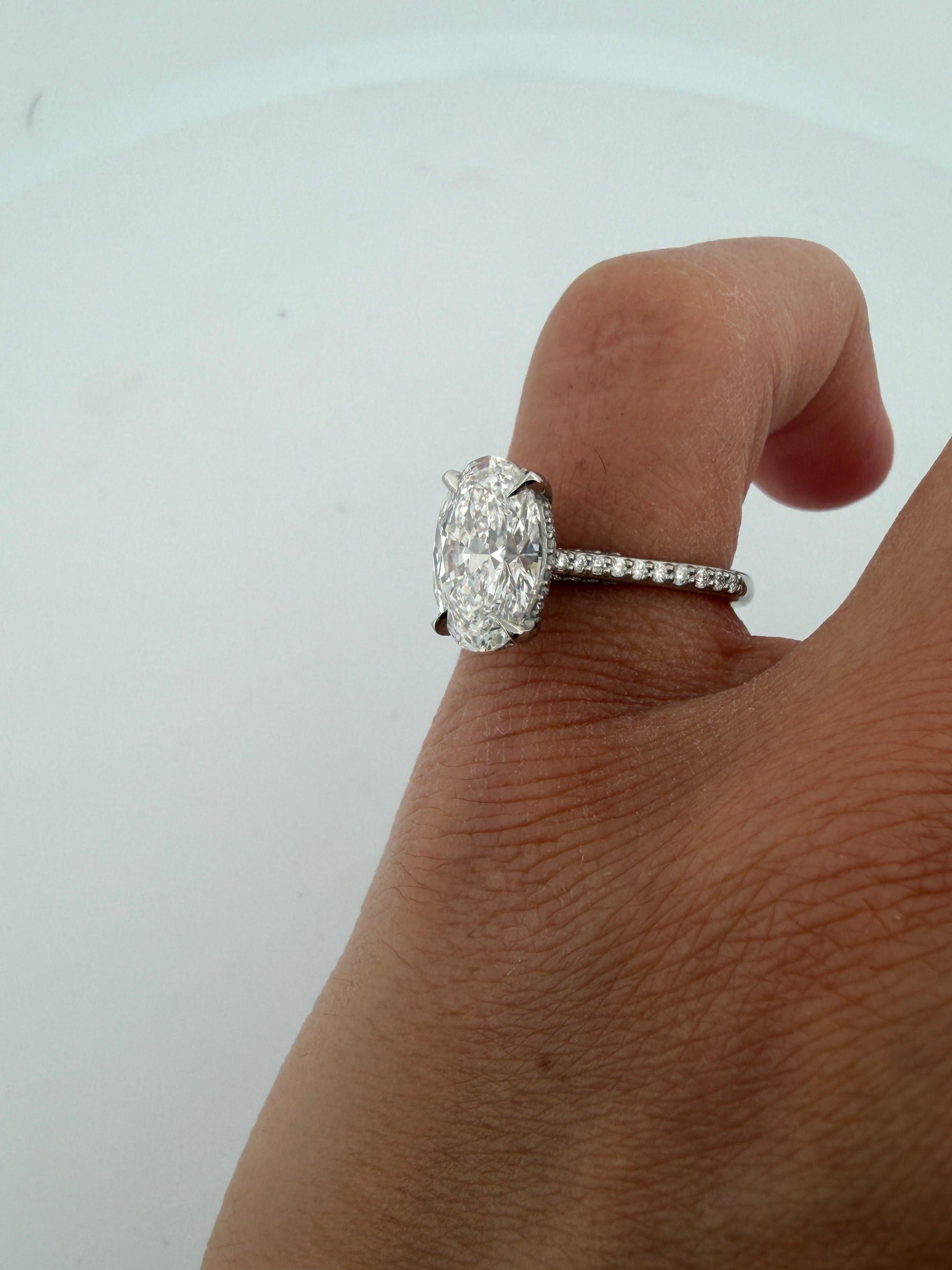 Clemence Oval 2.0 ct Lab Pırlanta