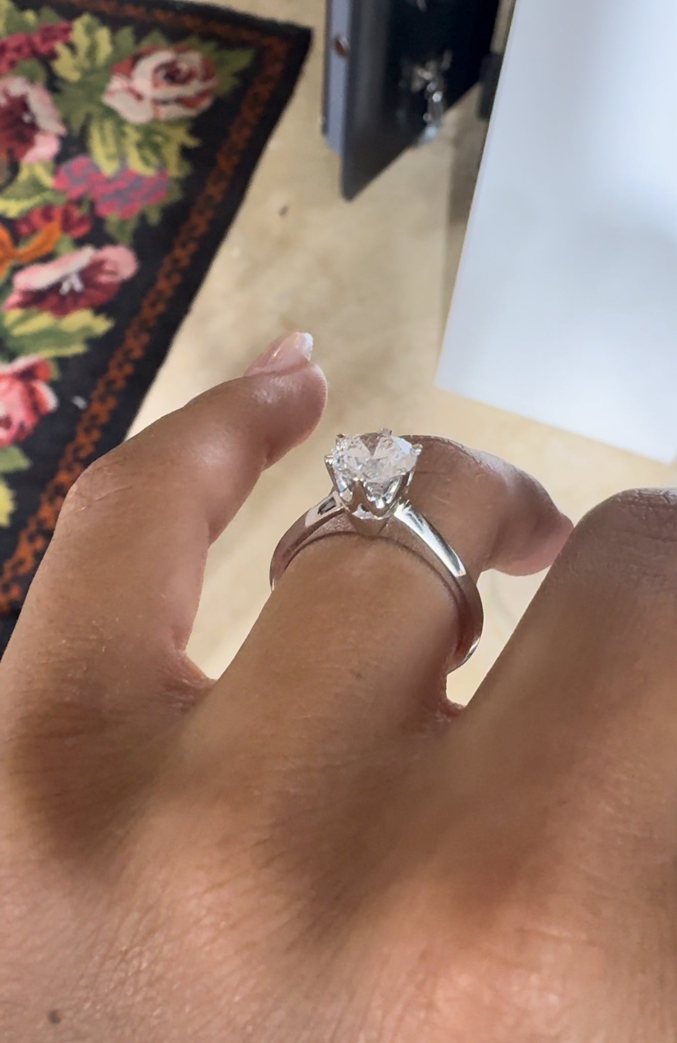 1.50 Ct F Renk SI1 Berraklık Ex Kesim Pırlanta Tiffany Yüzük