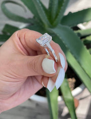 4.30 Ct D Renk VS1 Berraklık Üç Taşlı Emerald Pırlanta Yüzük media 2