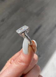 4.76 Ct E Renk VVS2 Berraklık Beyaz Altın Emerald Pırlanta Yüzük media 2