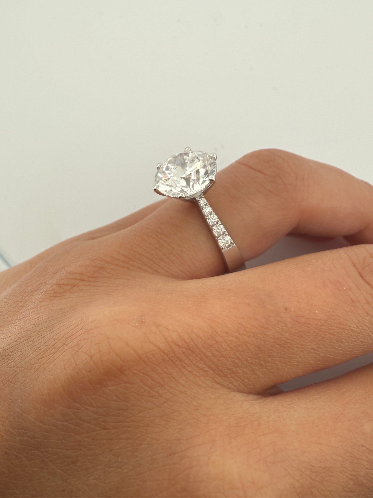 5.00 Ct F Renk VS2 Berraklık Süzme Taşlı İtalyan Kol Pırlanta Yüzük