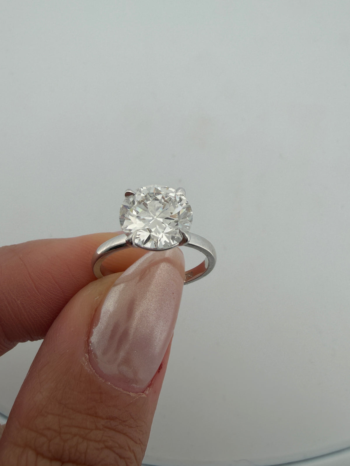 LYON 2.5 ct
