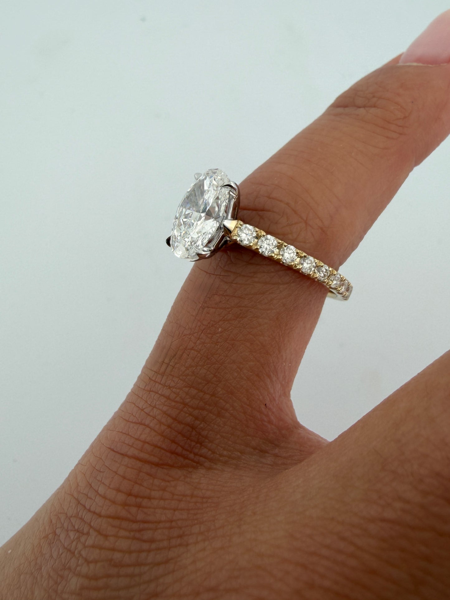Cartier 1895 Oval 2.0 ct YG