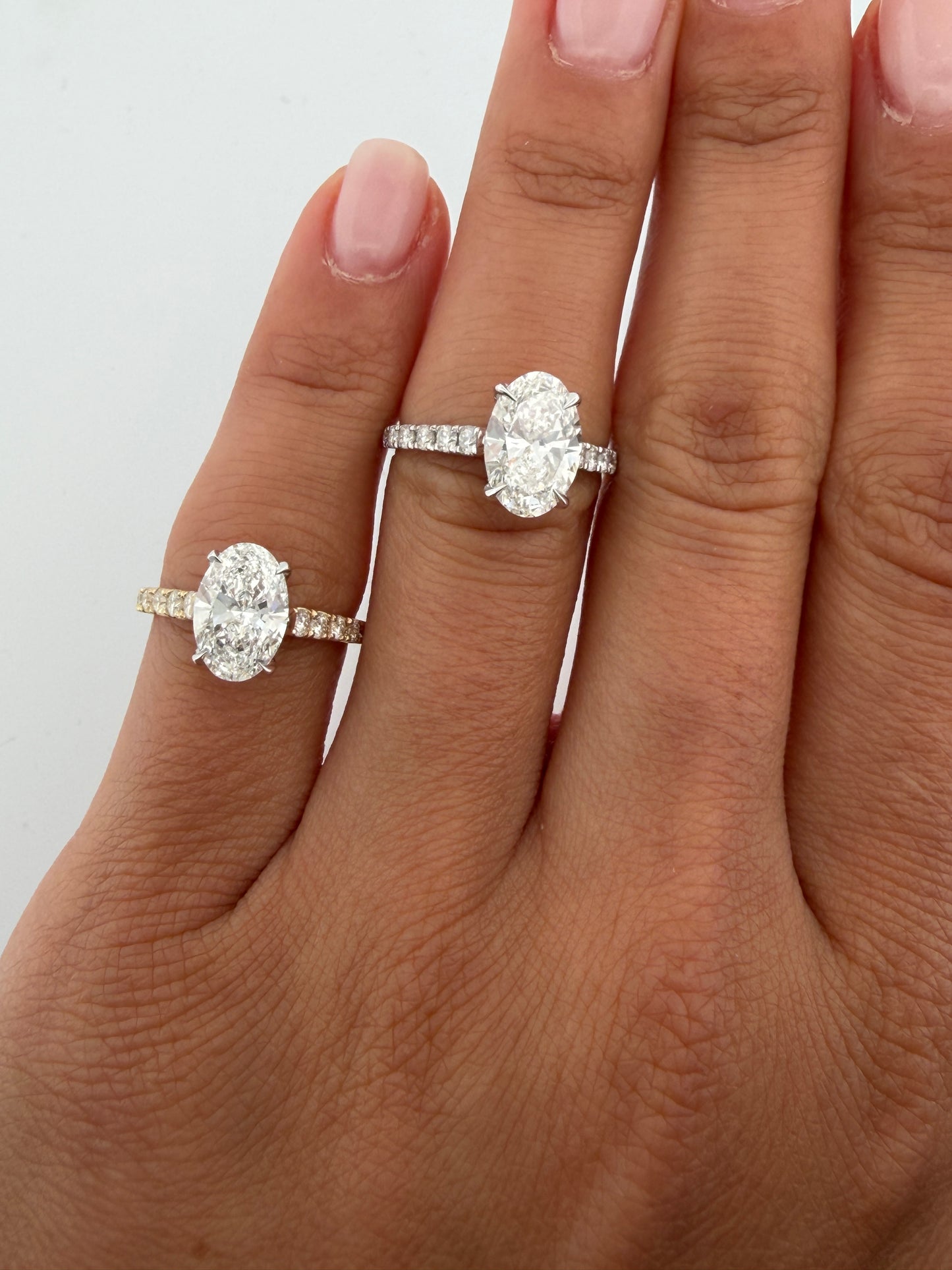 Cartier 1895 Oval 2.0 ct YG