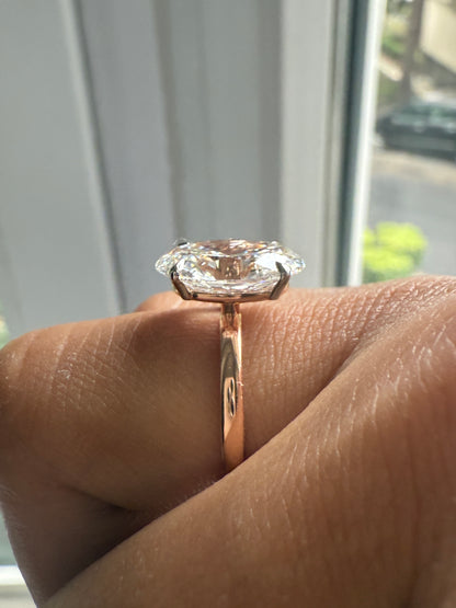 248 Oval Hailey Bieber 2.00 ct