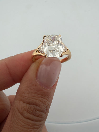 3.0 Ct Elongated Cushion Trillion Pırlanta Yüzük | BirKarat