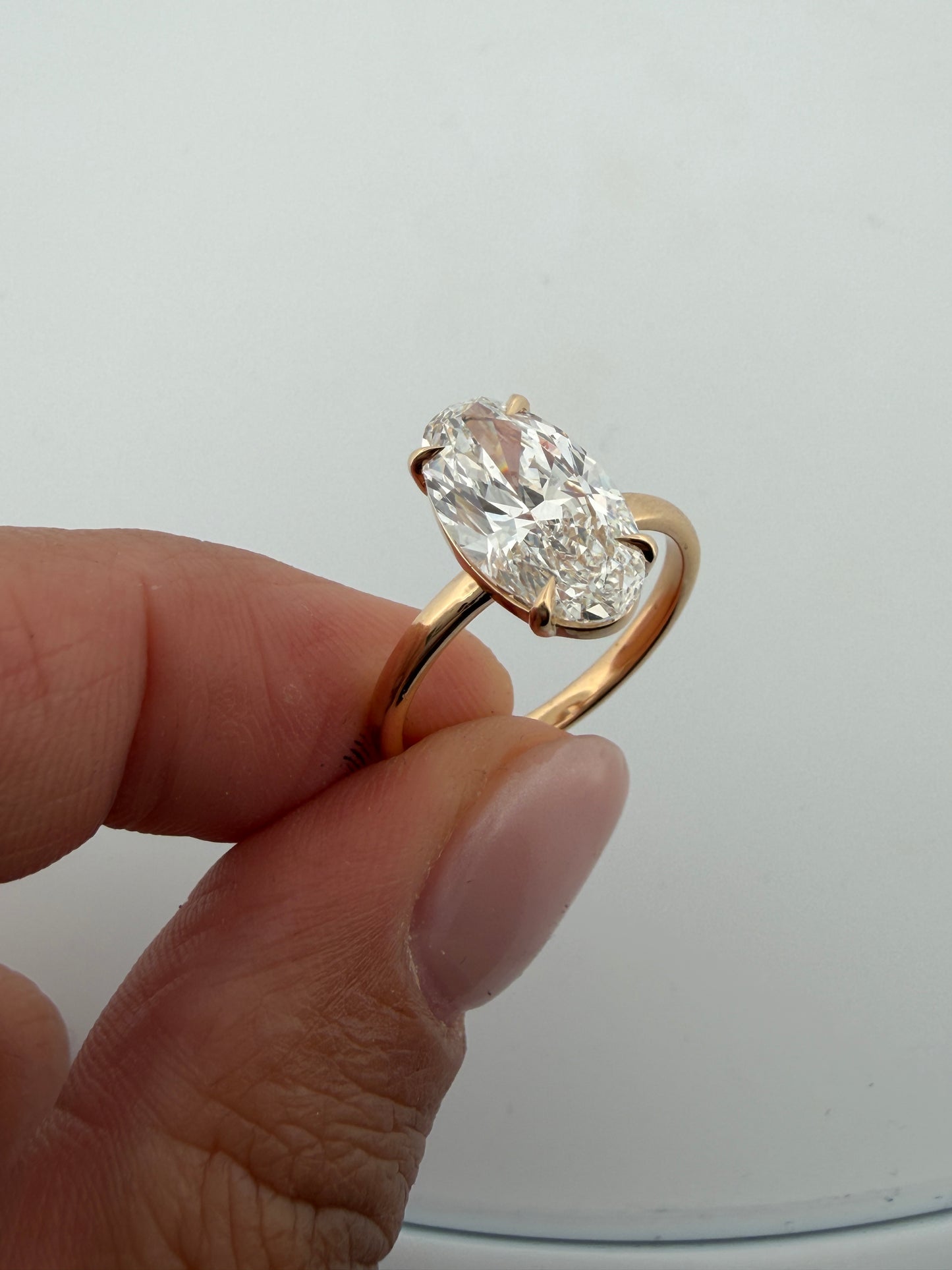 Hailey Moval 2.0 ct