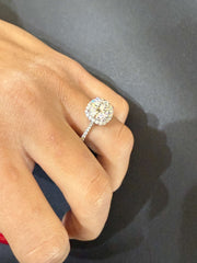 2.50 Ct Orta Pırlanta E Renk VS2 Berraklık - Yuvarlak Taşlı Halo Pırlanta Yüzük media 4