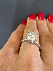 2.00 Ct Orta Pırlanta F Renk VS1 Berraklık Kolları Taşlı Pırlanta Yüzük media 4