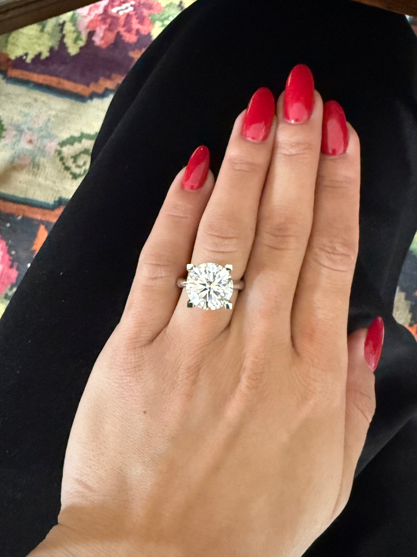 7.00 Ct Valentino Montür Şahane Tektaş Pırlanta Yüzük - E Renk