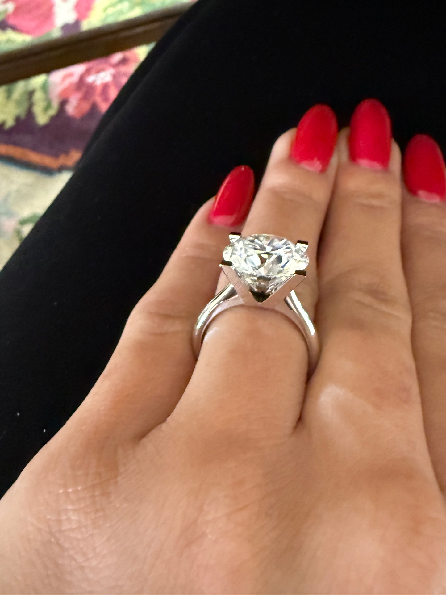 7.00 Ct Valentino Montür Şahane Tektaş Pırlanta Yüzük - E Renk