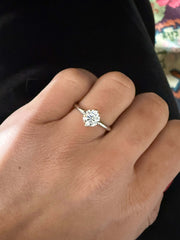 GIA Sertifikalı 1.00 Ct E Renk VS1 Berraklık Pırlanta Yüzük media 3
