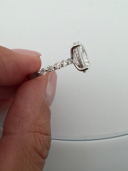 Vanity Oval 2.0 ct