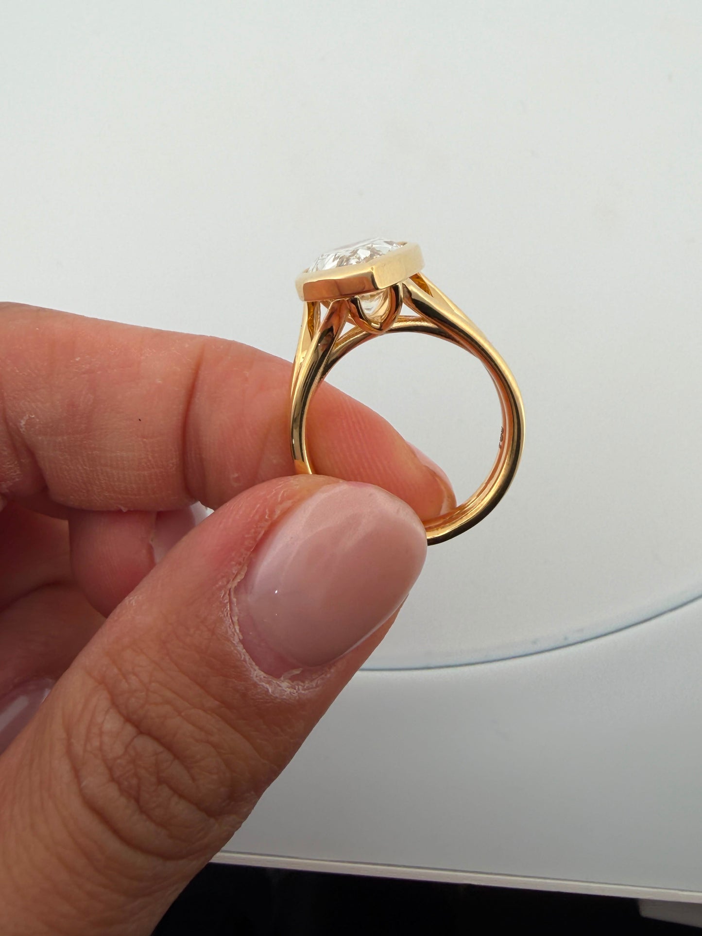 Shank Damla 4.0 ct