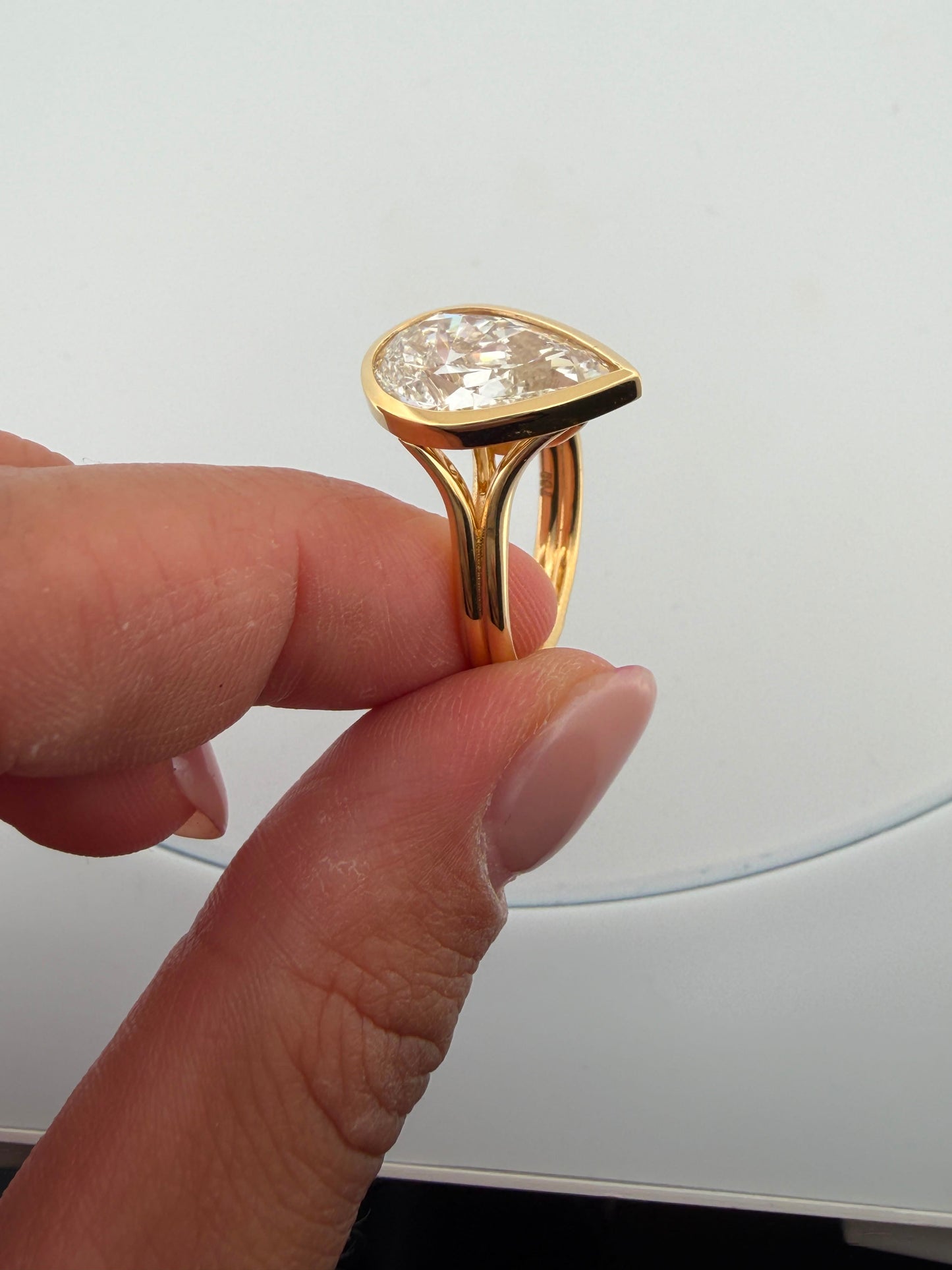 Shank Damla 4.0 ct