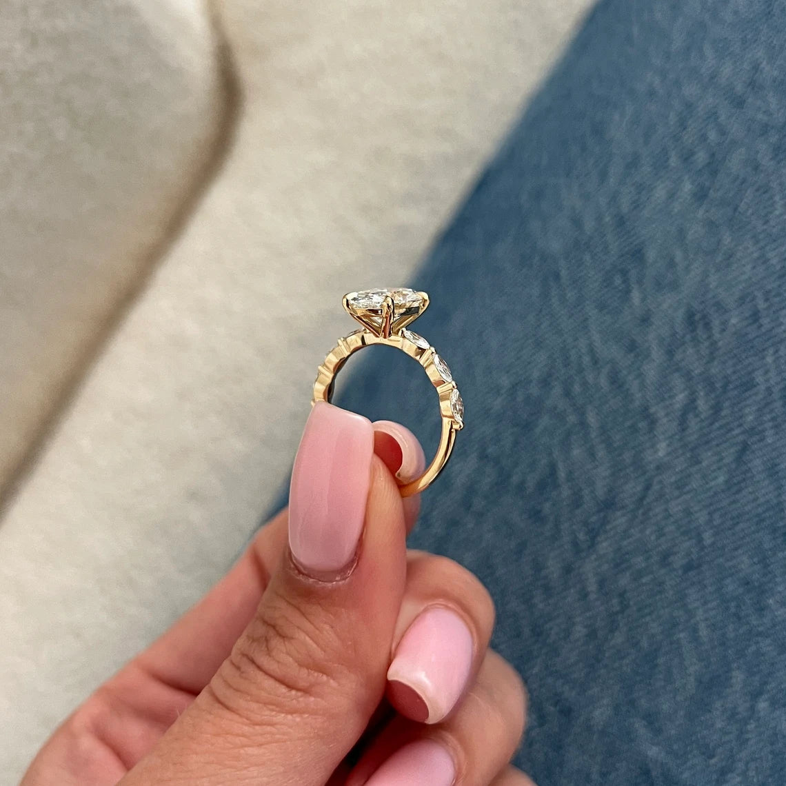 CLN 574 Oval 2.0 ct