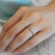 1.01 Ct E Renk Ideal Kesim Sertifikalı Pırlanta Yüzük media 4