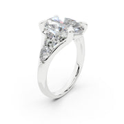 Posie Oval 2.0 ct media 2