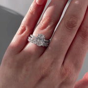 4.06 Ct E Renk VS2 Berraklık Tamtur Uyumlu Kolları Taşlı Beyaz Altın Oval Pırlanta Yüzük media 2