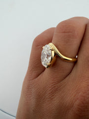 KALLA  Oval media 2