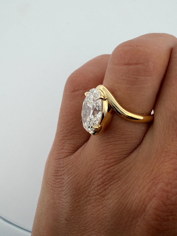 KALLA  Oval
